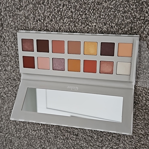CColor 'The Frost' Eyeshadow Palette - Picture 2 of 2